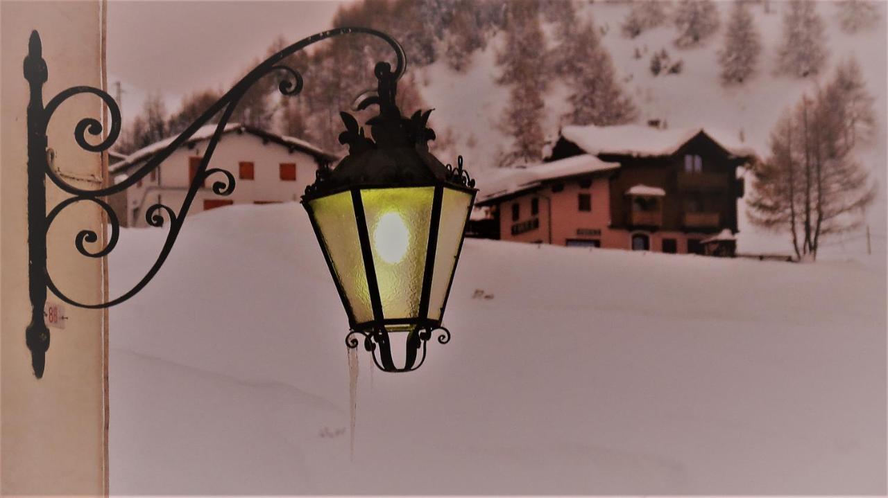 Al Dos Lägenhet Livigno Exteriör bild