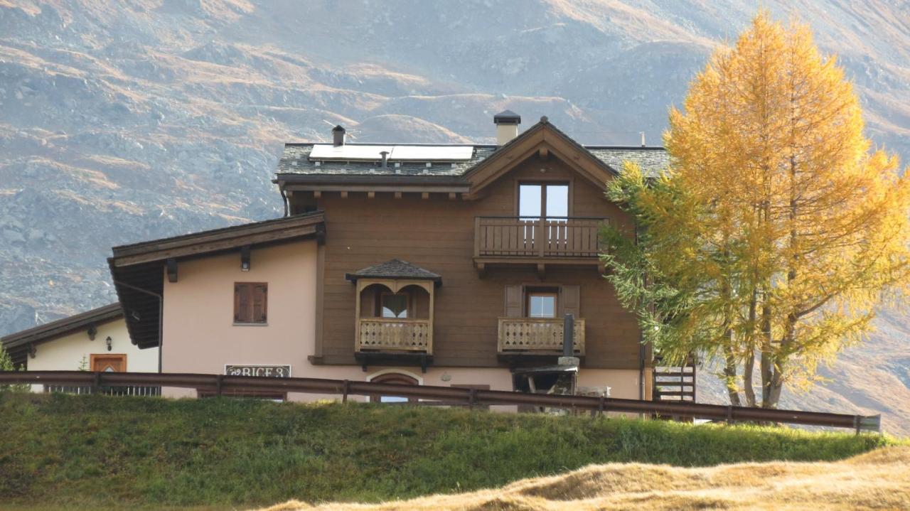 Al Dos Lägenhet Livigno Exteriör bild